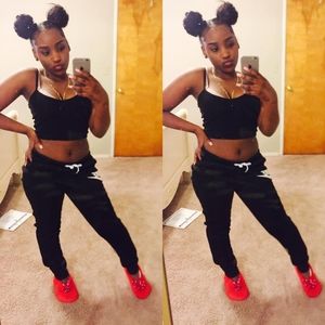 Meet your Posher, Taay